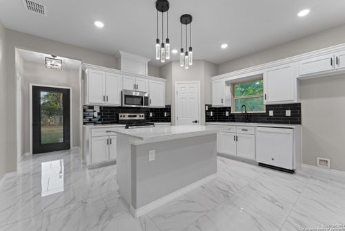 237 Avenue D, Poteet, TX, 78065 | Card Image