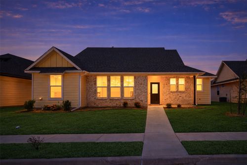 113 King Arthur Ct, Glen Rose, TX, 76043-1465 | Card Image