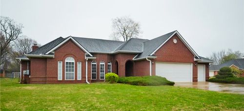 2480 Cardinal Dr, Springdale, AR, 72764-5743 | Card Image