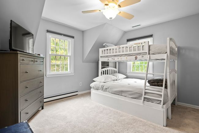 49 Lamppost Dr, House other with 4 bedrooms, 3 bathrooms and 4 parking in Redding CT | Image 16