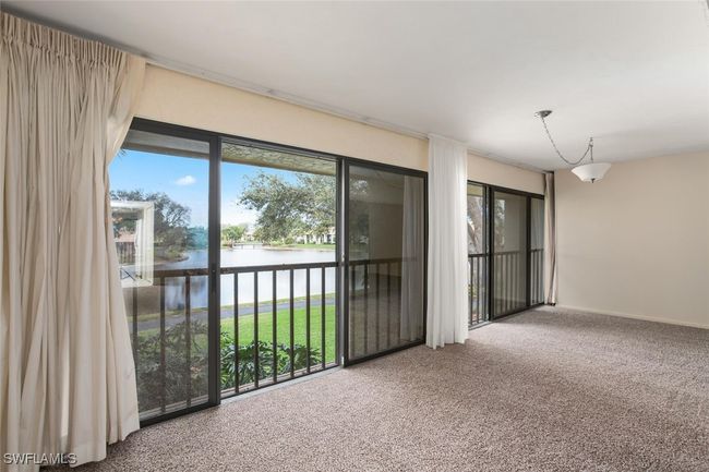 UNIT-203 - 537 Lake Louise Cir, Condo with 2 bedrooms, 2 bathrooms and null parking in NAPLES FL | Image 5