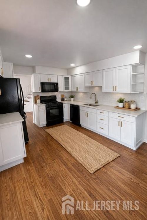 1363 River Rd, Piscataway, NJ, 08854-5819 | Card Image