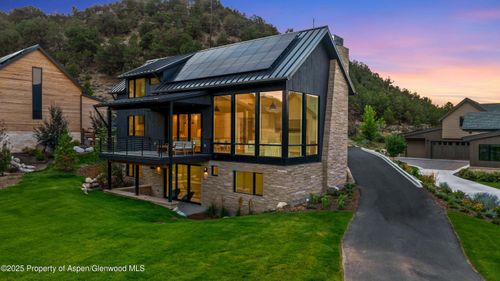 719 Perry Ridge Rd, Carbondale, CO, 81623-3149 | Card Image