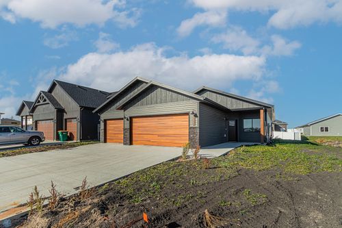 5846 James Dr, West Fargo, ND, 58078 | Card Image