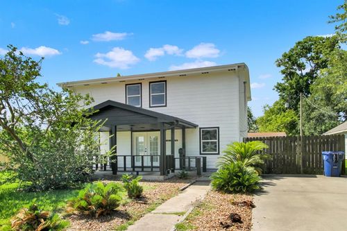 1101 2nd Ave N, Texas City, TX, 77590-7516 | Card Image