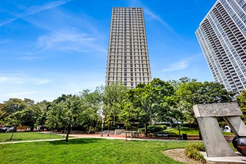 408-1960 Lincoln Park, Chicago, IL, 60614-5438 | Card Image