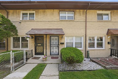 f-1140 E 81st St, Chicago, IL, 60619-4582 | Card Image