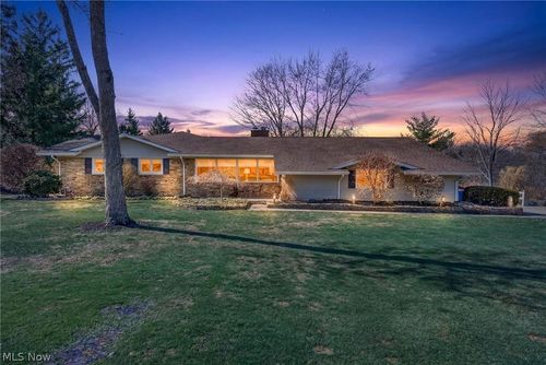 13814 Fox Hills Dr, Novelty, OH, 44072-9771 | Card Image