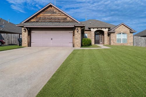 3312 Sharon Drive, Moore, OK, 73160 | Card Image