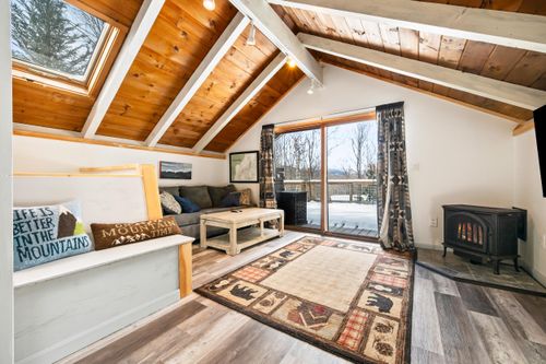 31 Juniper Way, Jackson, NH, 03846-5002 | Card Image