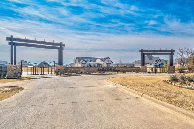 Gated entrance into the community | Image 15