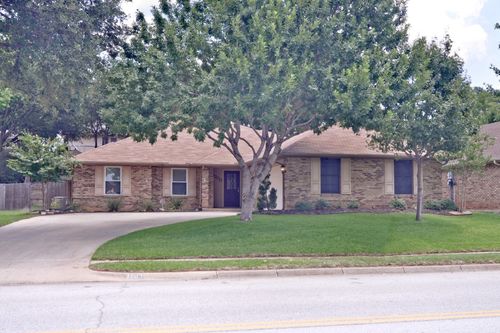 3700 Murphy Drive, Bedford, TX, 76021 | Card Image