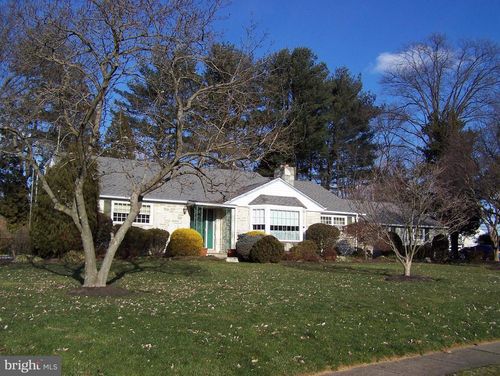 3908 Jeffrey Rd, Huntingdon Valley, PA, 19006-2331 | Card Image