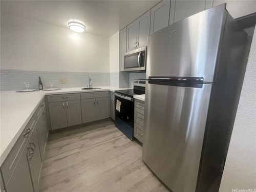 d1115-55 S Kukui St, Honolulu, HI, 96813-2352 | Card Image
