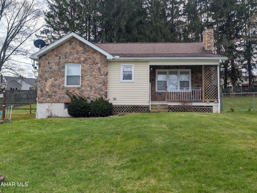 1430 Emmett Dr, Johnstown, PA, 15905-1922 | Card Image