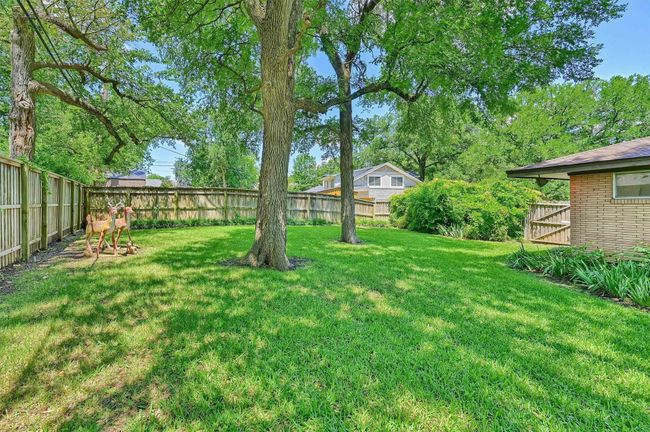 1201 Dundale Cir, House other with 2 bedrooms, 3 bathrooms and null parking in Sherman TX | Image 36