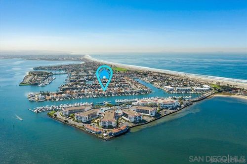 39 The Pt, Coronado, CA, 92118-3216 | Card Image