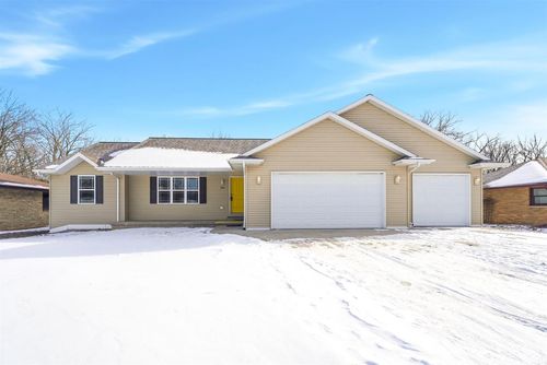 531 Chain Drive, FOX CROSSING, WI, 54915 | Card Image