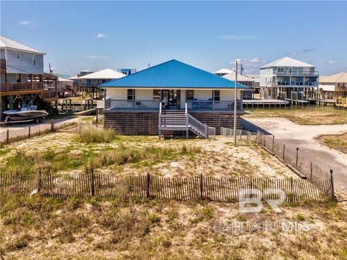 2226 Bienville Blvd, Dauphin Island, AL, 36528-4206 | Card Image