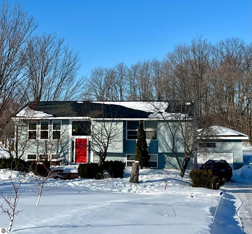 13352 Indian Rd, Kewadin, MI, 49648-9006 | Card Image