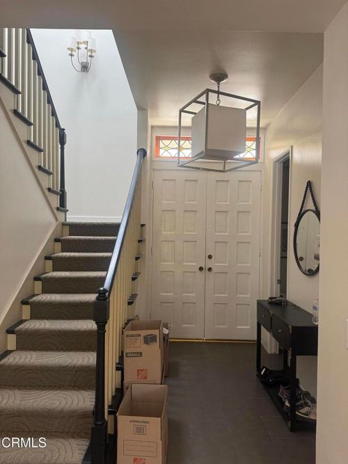 135-700 S Lake Ave, Pasadena, CA, 91106-3936 | Card Image