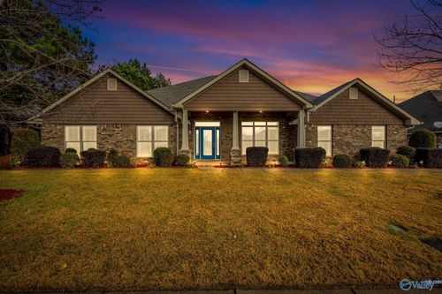 142 Harbor Glen Dr Sw, Madison, AL, 35756-2810 | Card Image