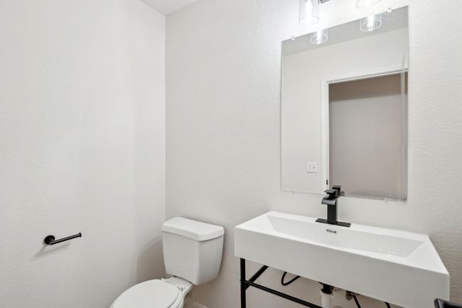 114 Challenger, House other with 4 bedrooms, 3 bathrooms and 4 parking in Kyle TX | Image 19