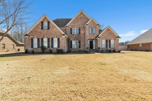 221 Flagstone Dr, Jackson, TN, 38305-8583 | Card Image
