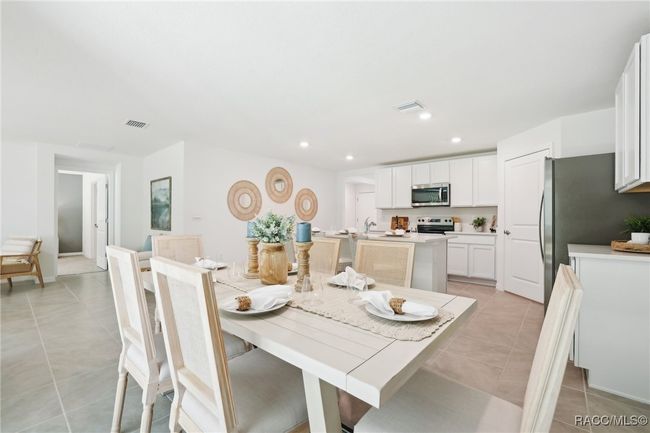 8629 N Dove Orchid Dr, House other with 4 bedrooms, 2 bathrooms and 2 parking in Citrus Springs FL | Image 5