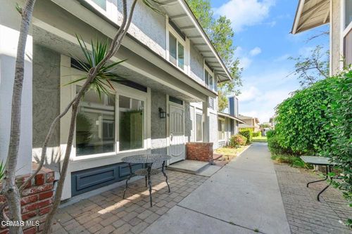98-536 Spring Rd, Moorpark, CA, 93021 | Card Image