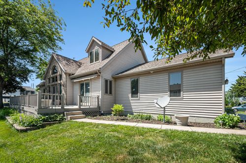 10429 N Moore St, Syracuse, IN, 46567-9553 | Card Image
