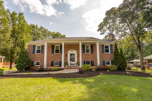 196 Woodhaven Dr, Lynchburg, VA, 24502-6822 | Card Image