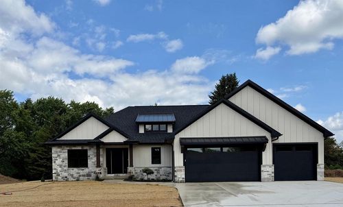 4195 Half Crown, LEDGEVIEW, WI, 54115 | Card Image