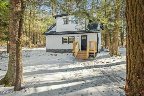 5142 Pine St, Kunkletown, PA, 18058-7911 | Card Image