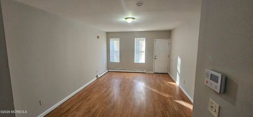 540 Lamberton St, Trenton, NJ, 08611-2816 | Card Image