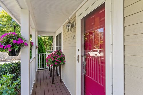 55 Vine St, East Greenwich, RI, 02818-3641 | Card Image