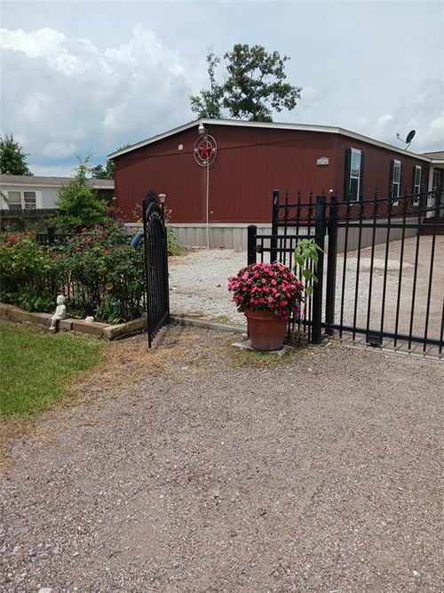 529 Draylon Dr, Conroe, TX, 77303-2961 | Card Image
