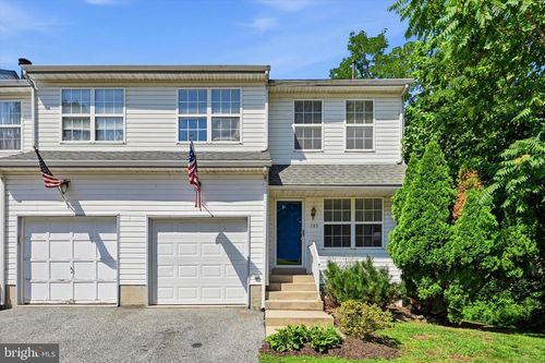 735 Hawthorne Ln, UPPER CHICHESTER, PA, 19014-3007 | Card Image