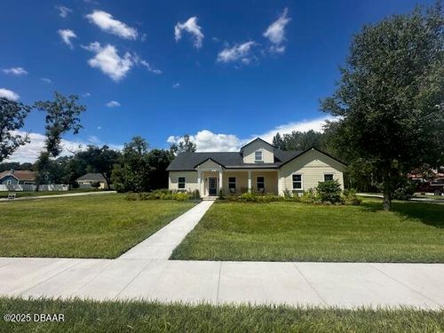 292 W Delaware Ave, Lake Helen, FL, 32744-2950 | Card Image