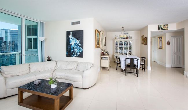 APT-3106 - 1250 S Miami Ave, Condo with 3 bedrooms, 2 bathrooms and null parking in Miami FL | Image 21