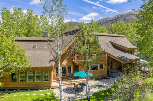 2175 Bear Dr, Steamboat Springs, CO, 80487-2078 | Card Image