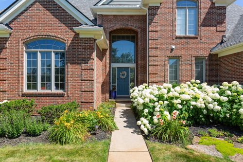 51180 Park Place Dr, Northville, MI, 48167-9112 | Card Image