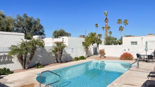 8058 E Oak St, Scottsdale, AZ, 85257-2846 | Card Image