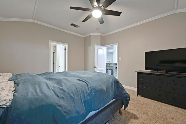 2041 Desco Dr, House other with 3 bedrooms, 2 bathrooms and 2 parking in Austin TX | Image 16