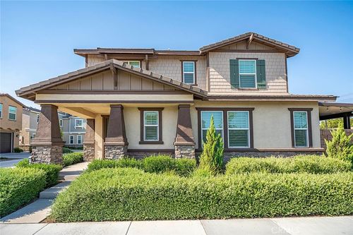 2689 E Towhee St, Ontario, CA, 91761-8592 | Card Image