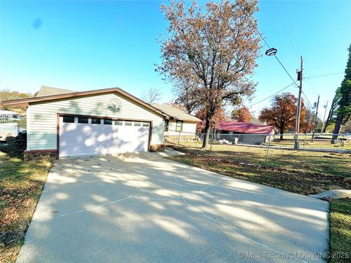429833 E 1156 Rd, Porum, OK, 74455-5605 | Card Image