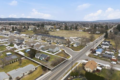 18003 E Mission Ave, Spokane Valley, WA, 99016 | Card Image