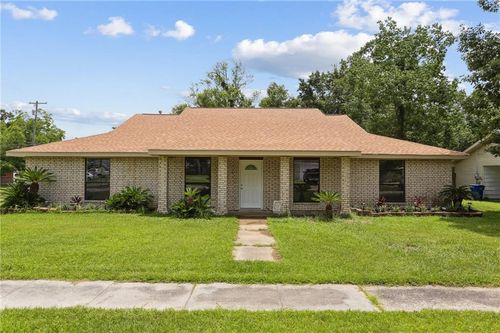 3744 Croydon St, Slidell, LA, 70458-5251 | Card Image