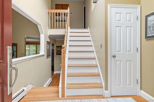 181 Arbor Crst, Somers, NY, 10589-1809 | Card Image