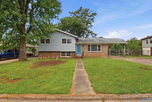 3208 Cerro Vista St Sw, Huntsville, AL, 35805-4342 | Card Image
